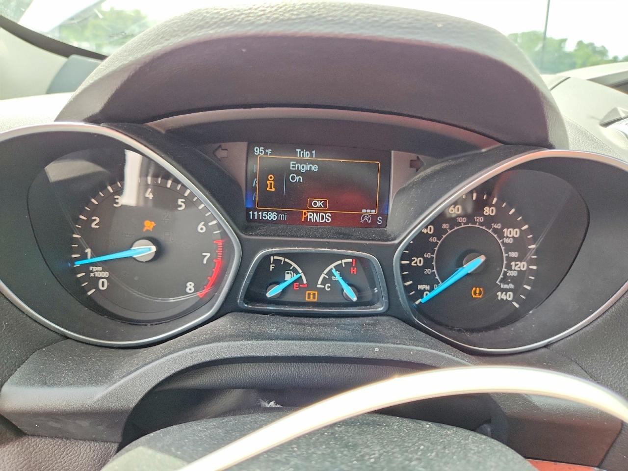FORD ESCAPE 2017 — 10