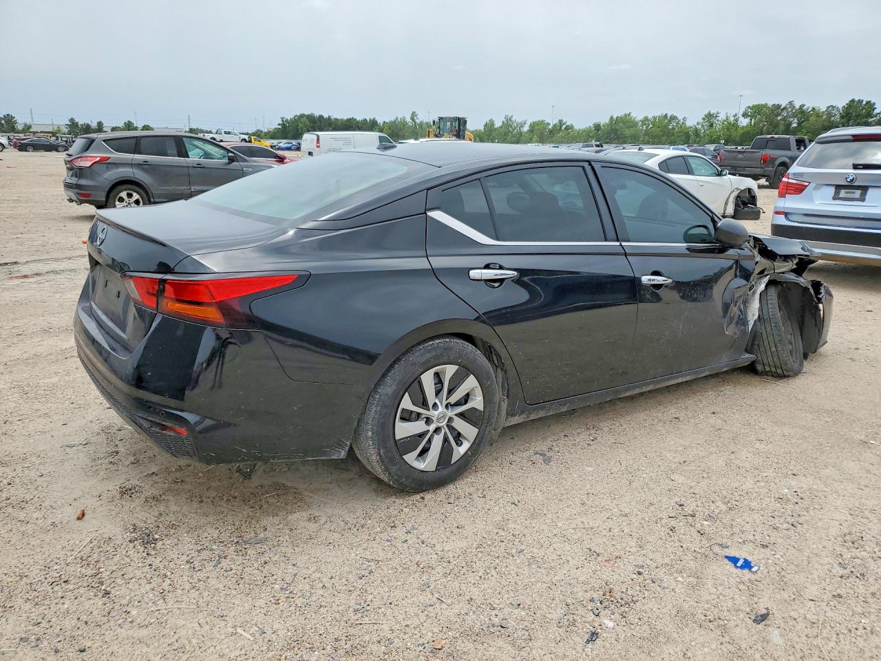 NISSAN ALTIMA 2025 — 4