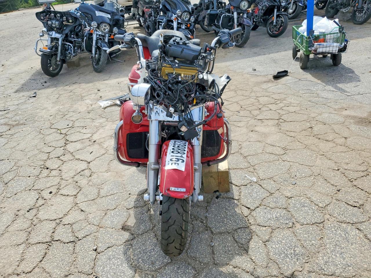 HARLEY-DAVIDSON FLHTK 2014 — 3