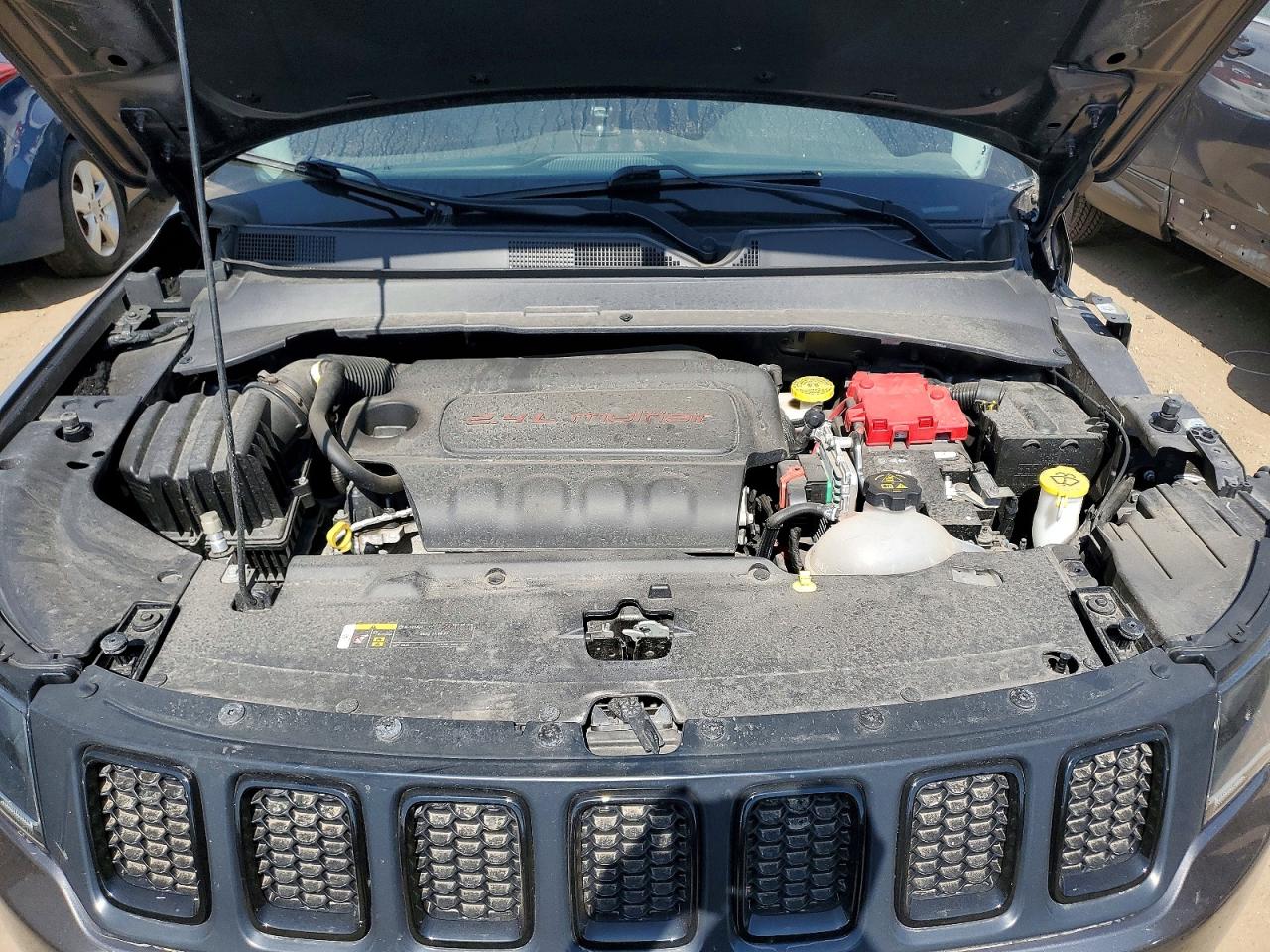 JEEP COMPASS 2021 — 12