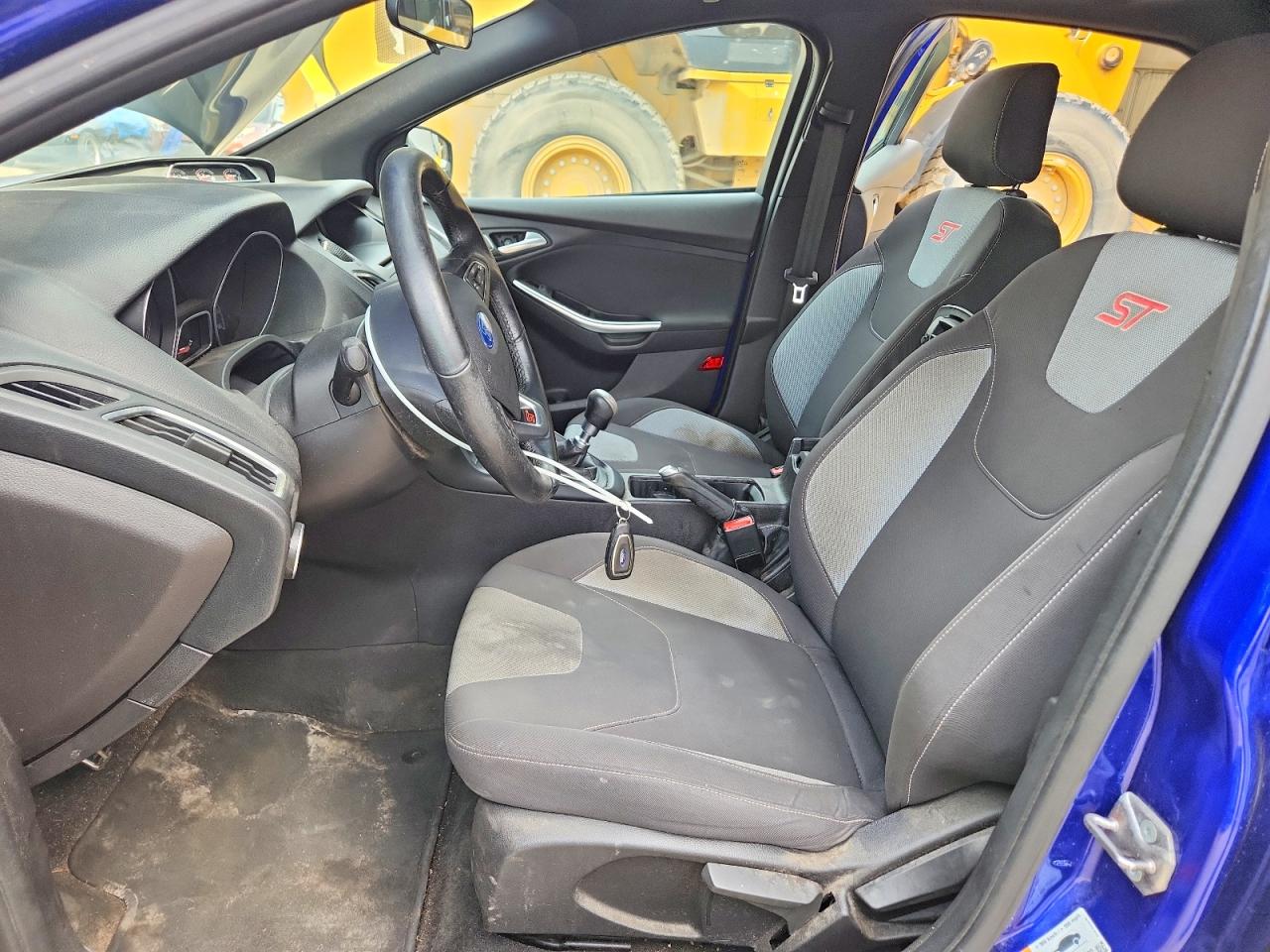 FORD FOCUS 2015 — 8