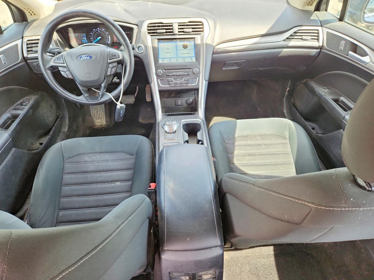 FORD FUSION 2018 — 9