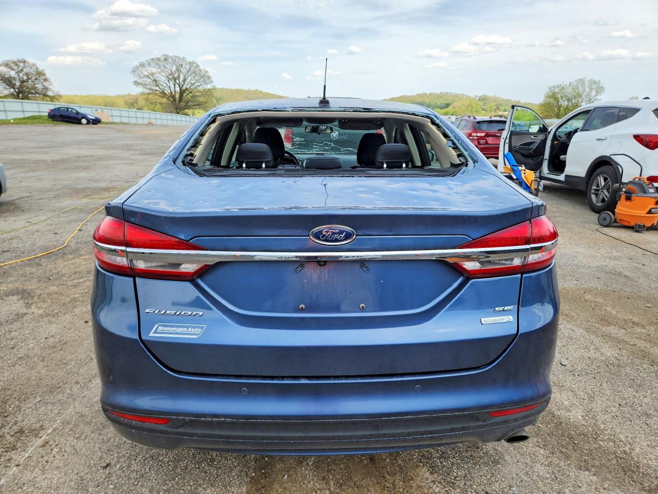 FORD FUSION 2018 — 7