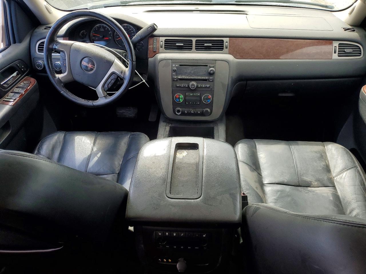GMC YUKON XL 2010 — 9