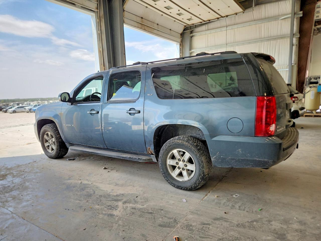 GMC YUKON XL 2010 — 3