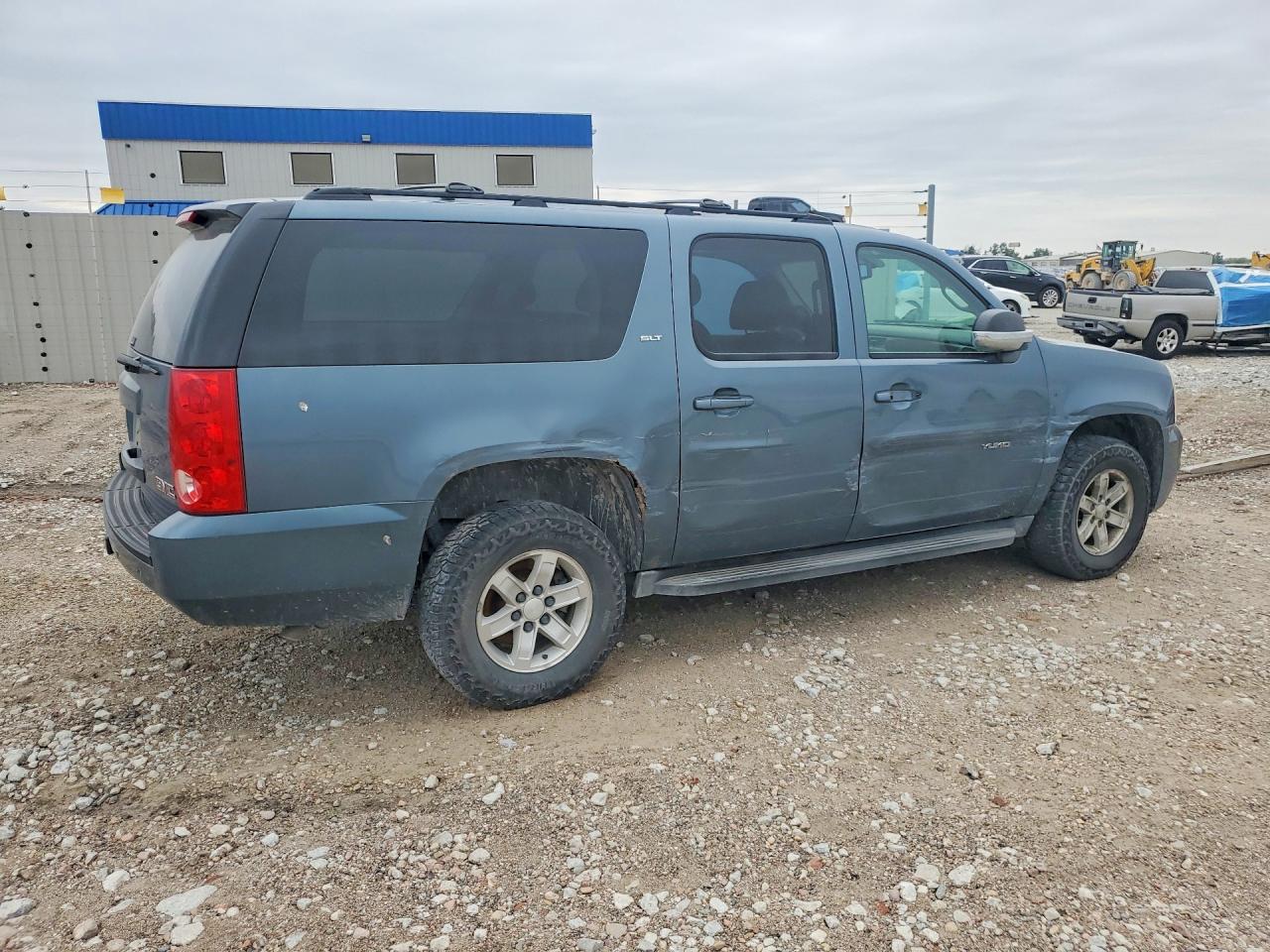 GMC YUKON XL 2010 — 4