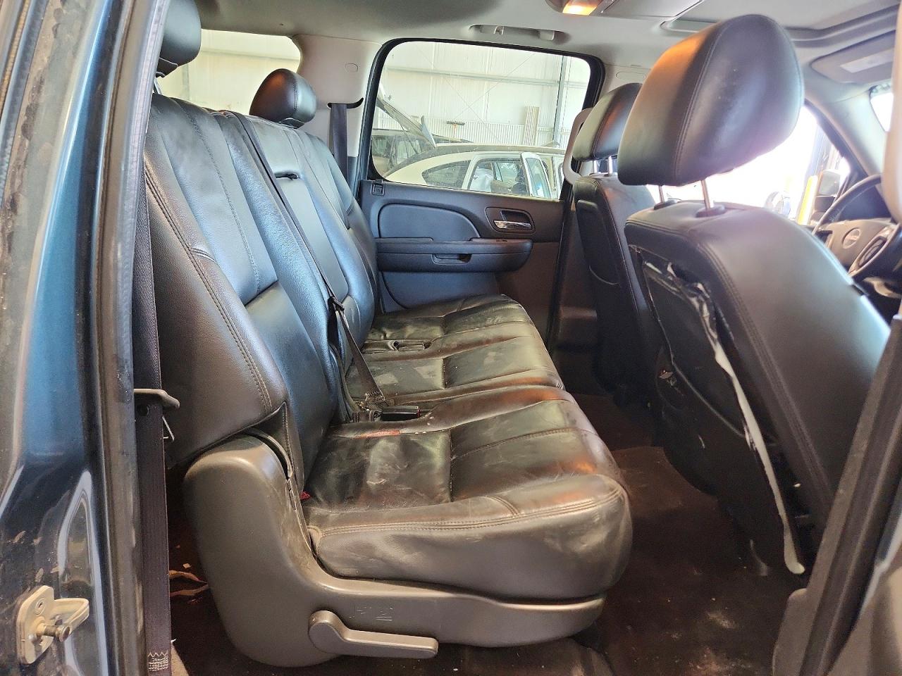 GMC YUKON XL 2010 — 12
