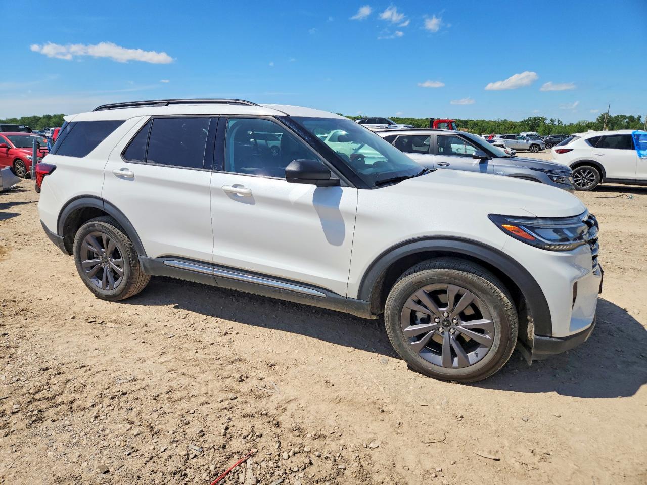FORD EXPLORER 2025 — 5