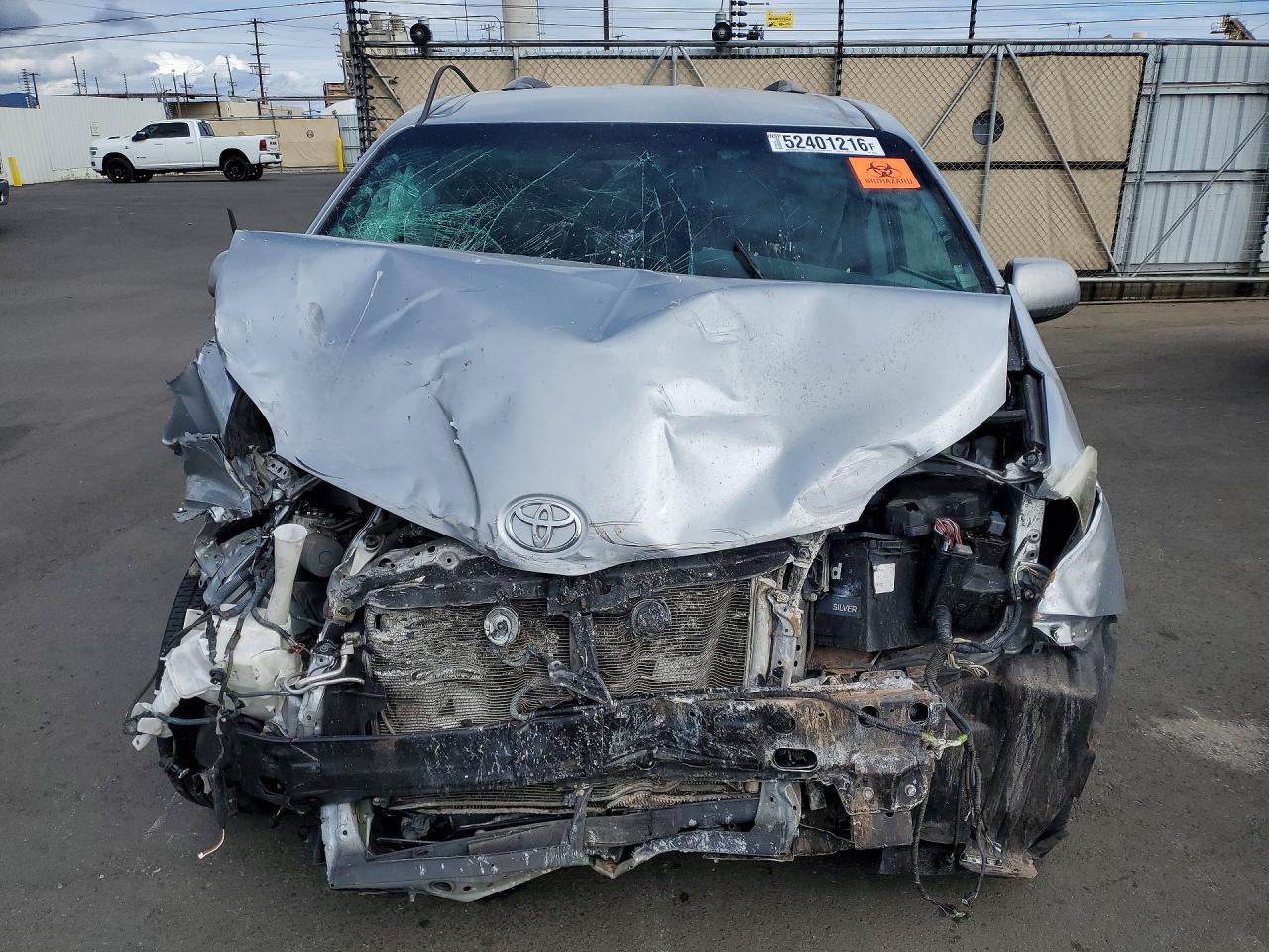 TOYOTA SIENNA 2015 — 6