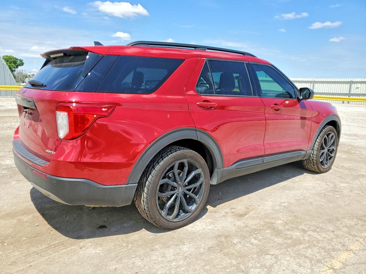 FORD EXPLORER 2023 — 4