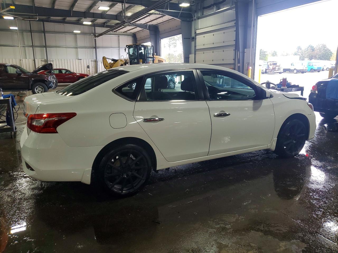 NISSAN SENTRA 2017 — 4