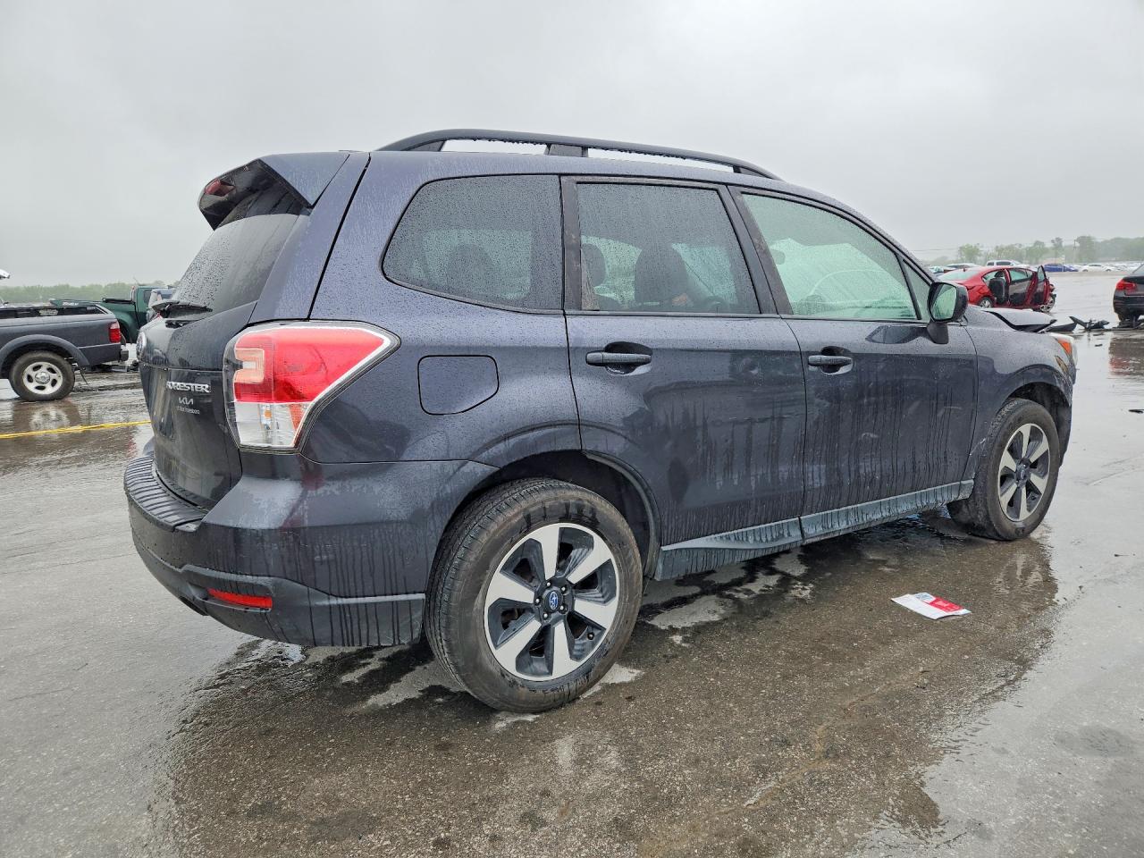 SUBARU FORESTER 2018 — 4