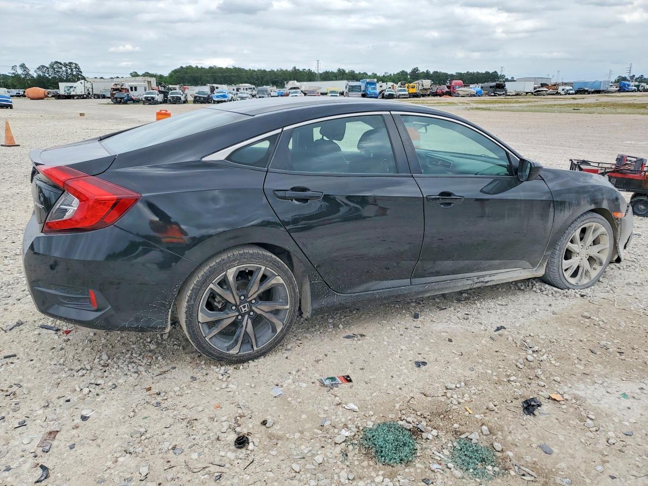 HONDA CIVIC 2021 — 4