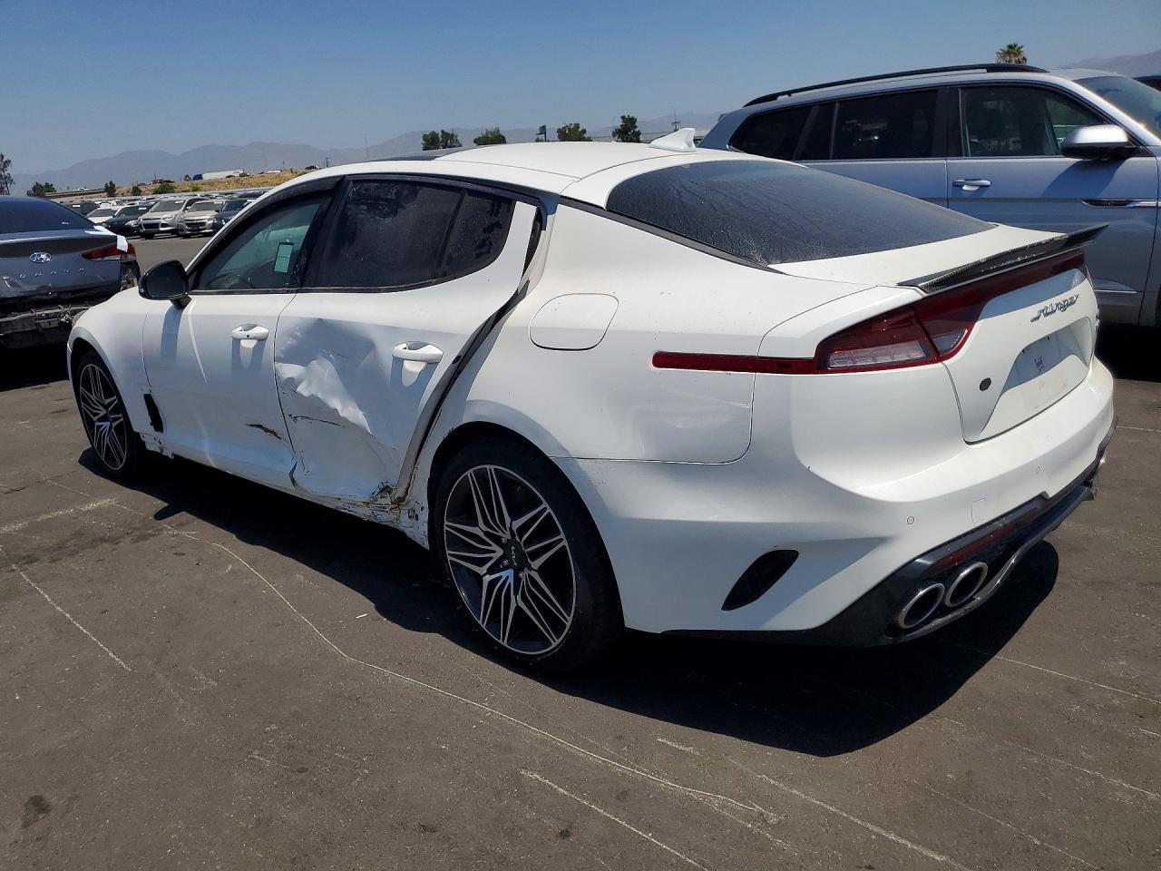 KIA STINGER 2022 — 3