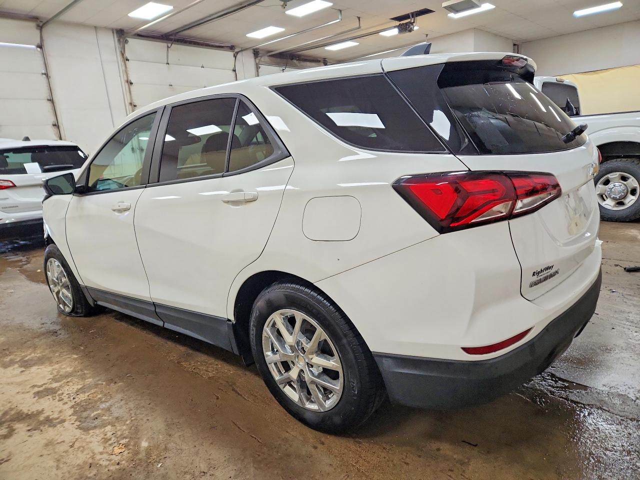 CHEVROLET EQUINOX 2022 — 3
