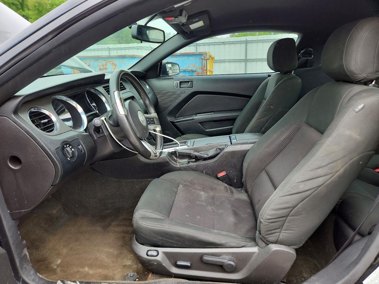 FORD MUSTANG 2014 — 8