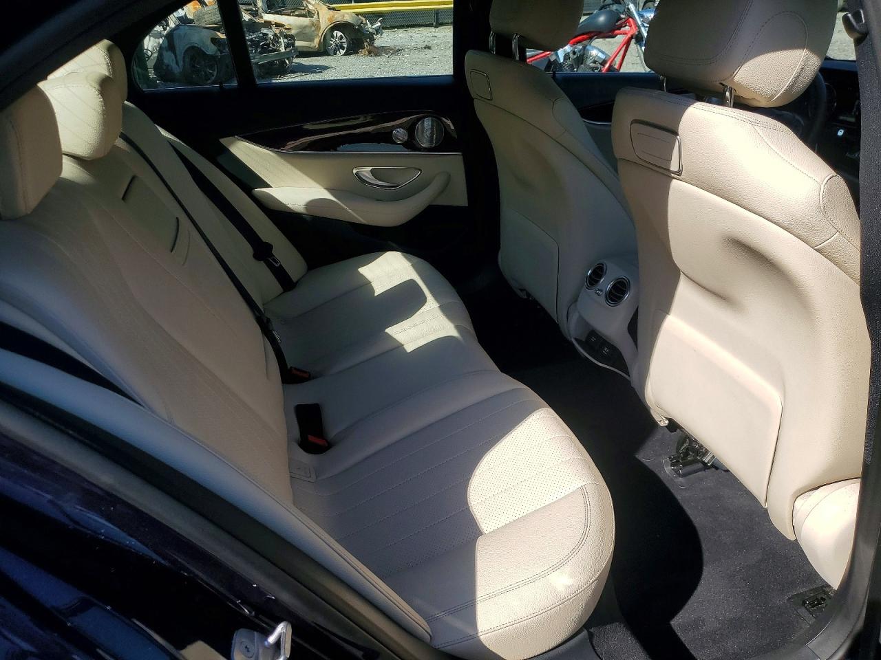 MERCEDES-BENZ E 2018 — 11