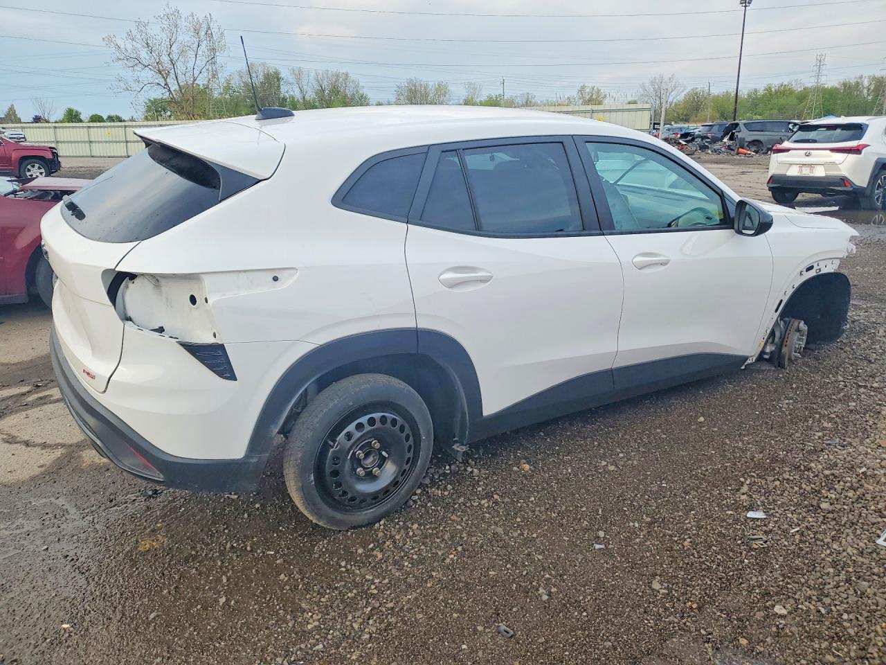 CHEVROLET TRAX 2024 — 4