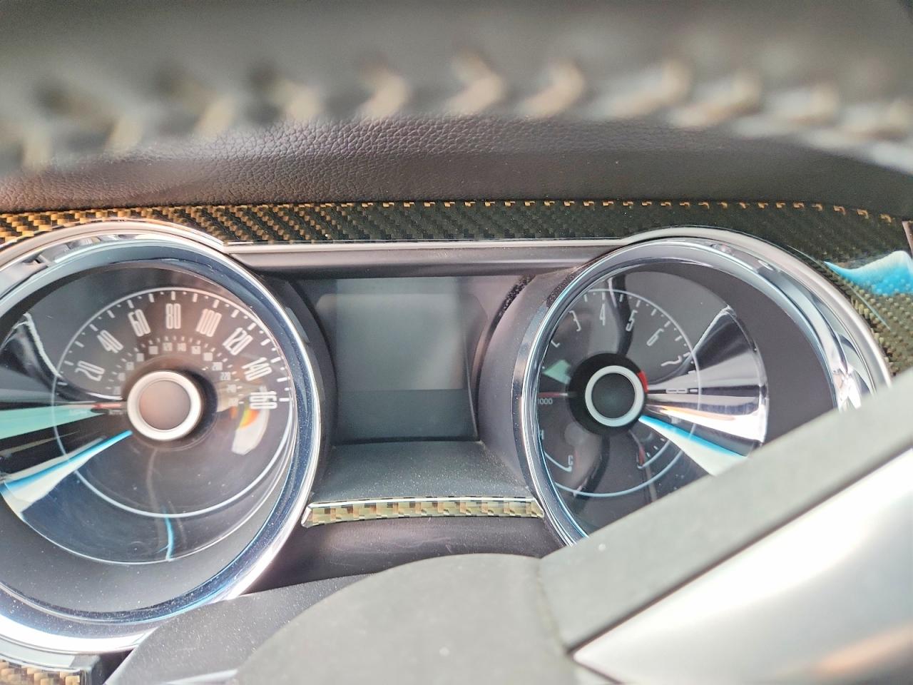 FORD MUSTANG 2014 — 10