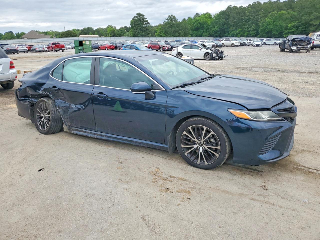 TOYOTA CAMRY 2019 — 5