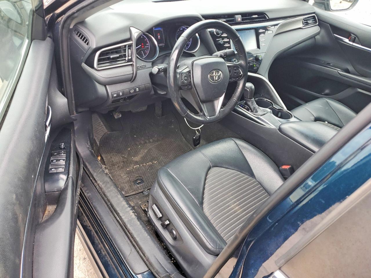 TOYOTA CAMRY 2019 — 9