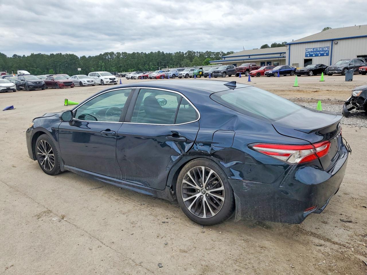 TOYOTA CAMRY 2019 — 3
