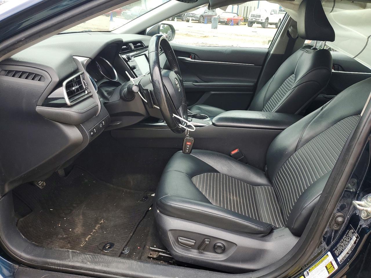 TOYOTA CAMRY 2019 — 8