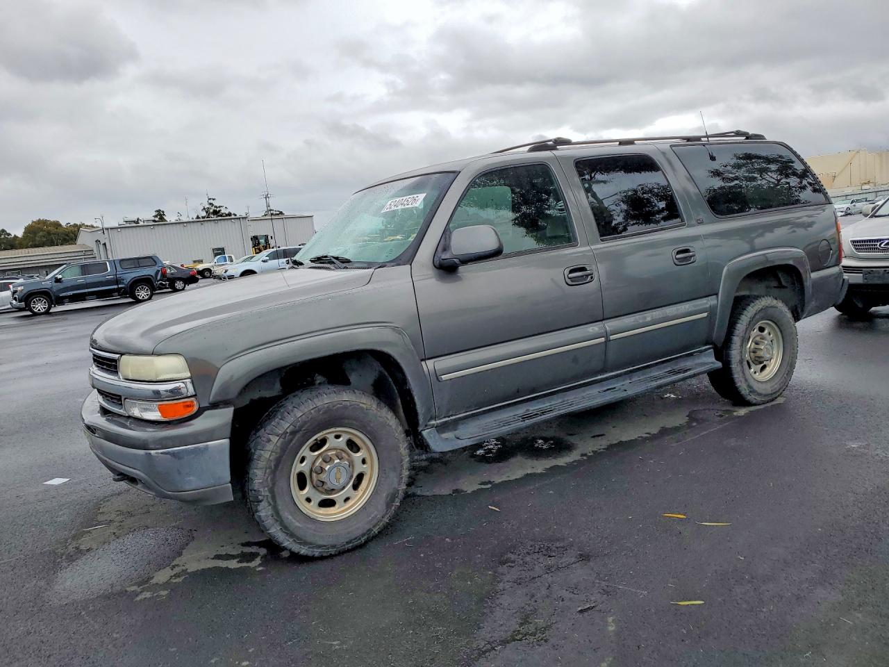CHEVROLET SUBURBAN 2001 — 2