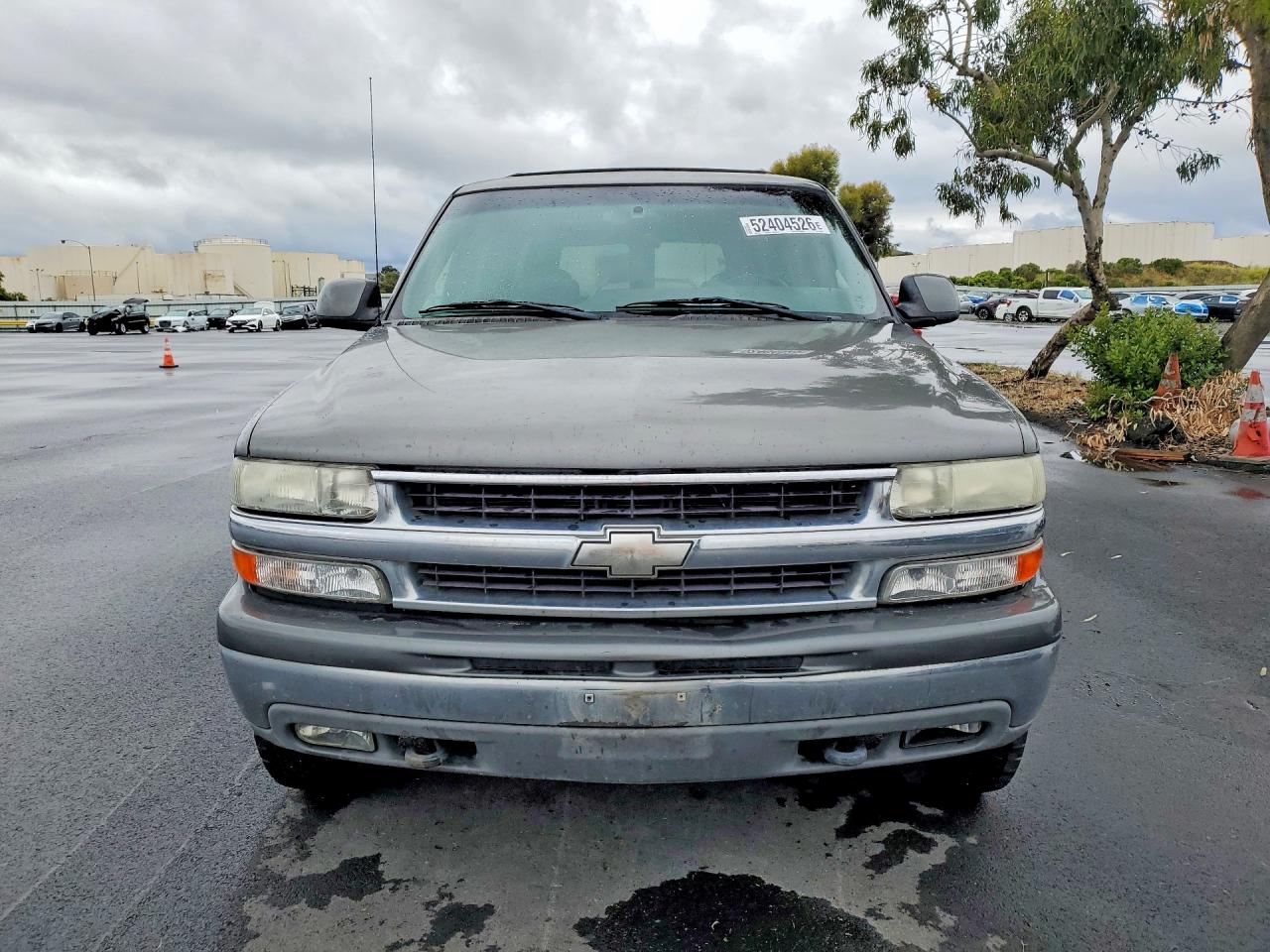 CHEVROLET SUBURBAN 2001 — 6
