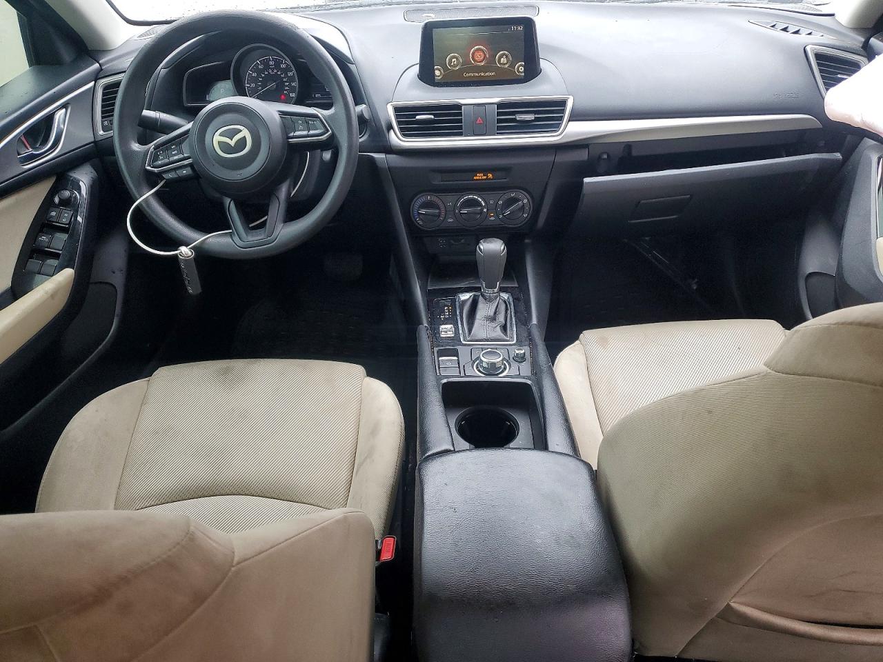 MAZDA 3 2018 — 9
