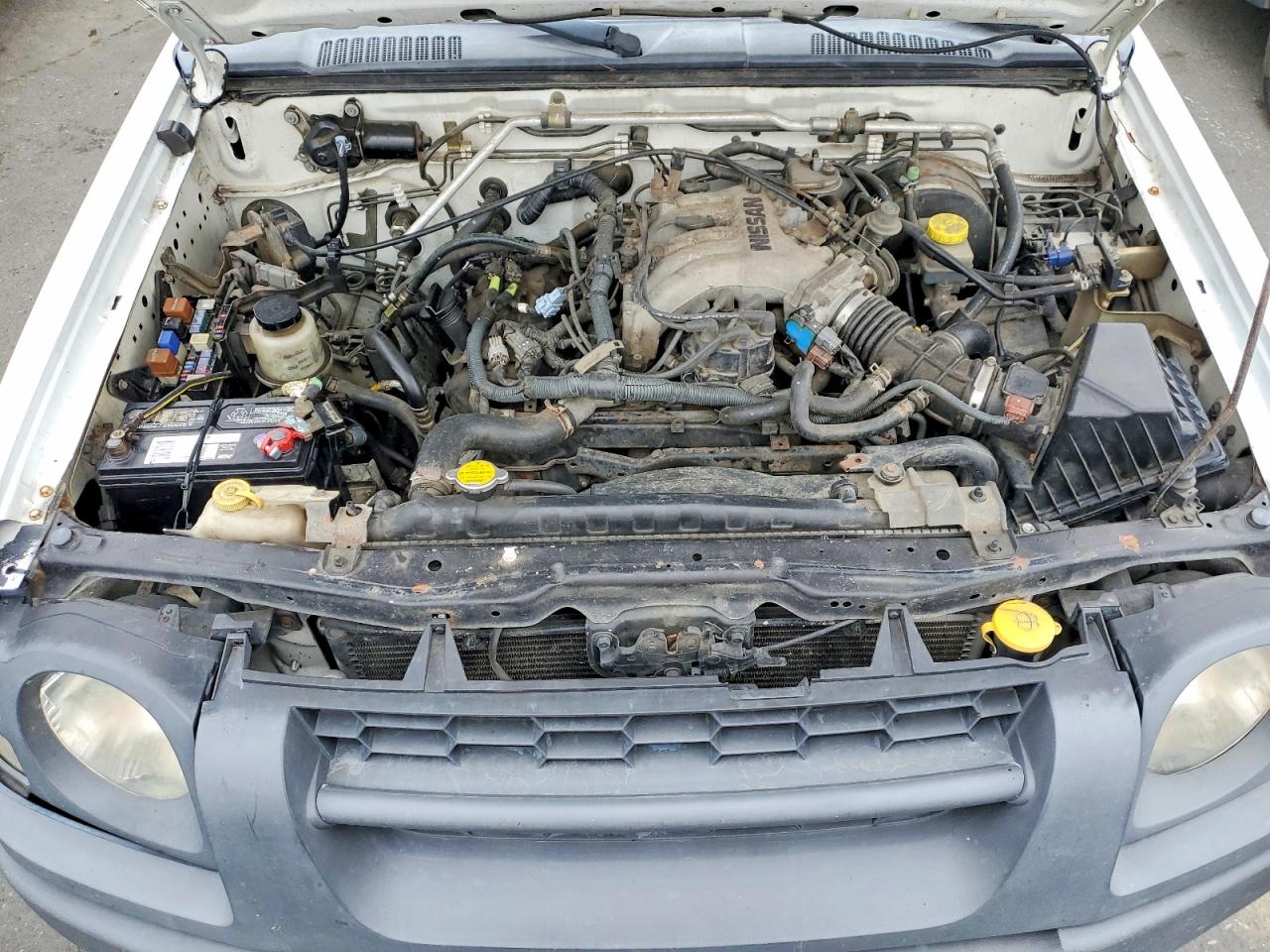 NISSAN XTERRA 2004 — 12