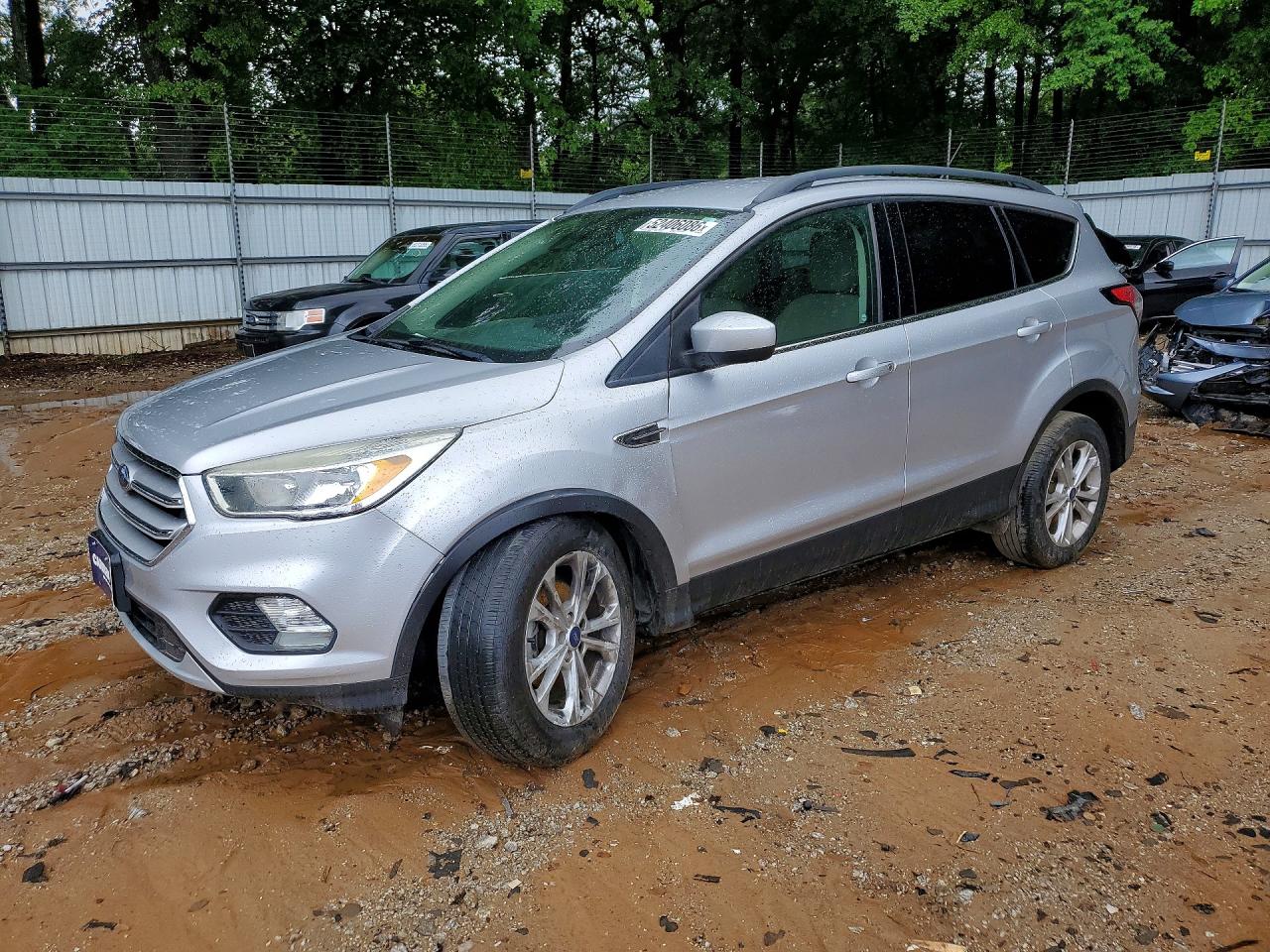 FORD ESCAPE 2018 — 2