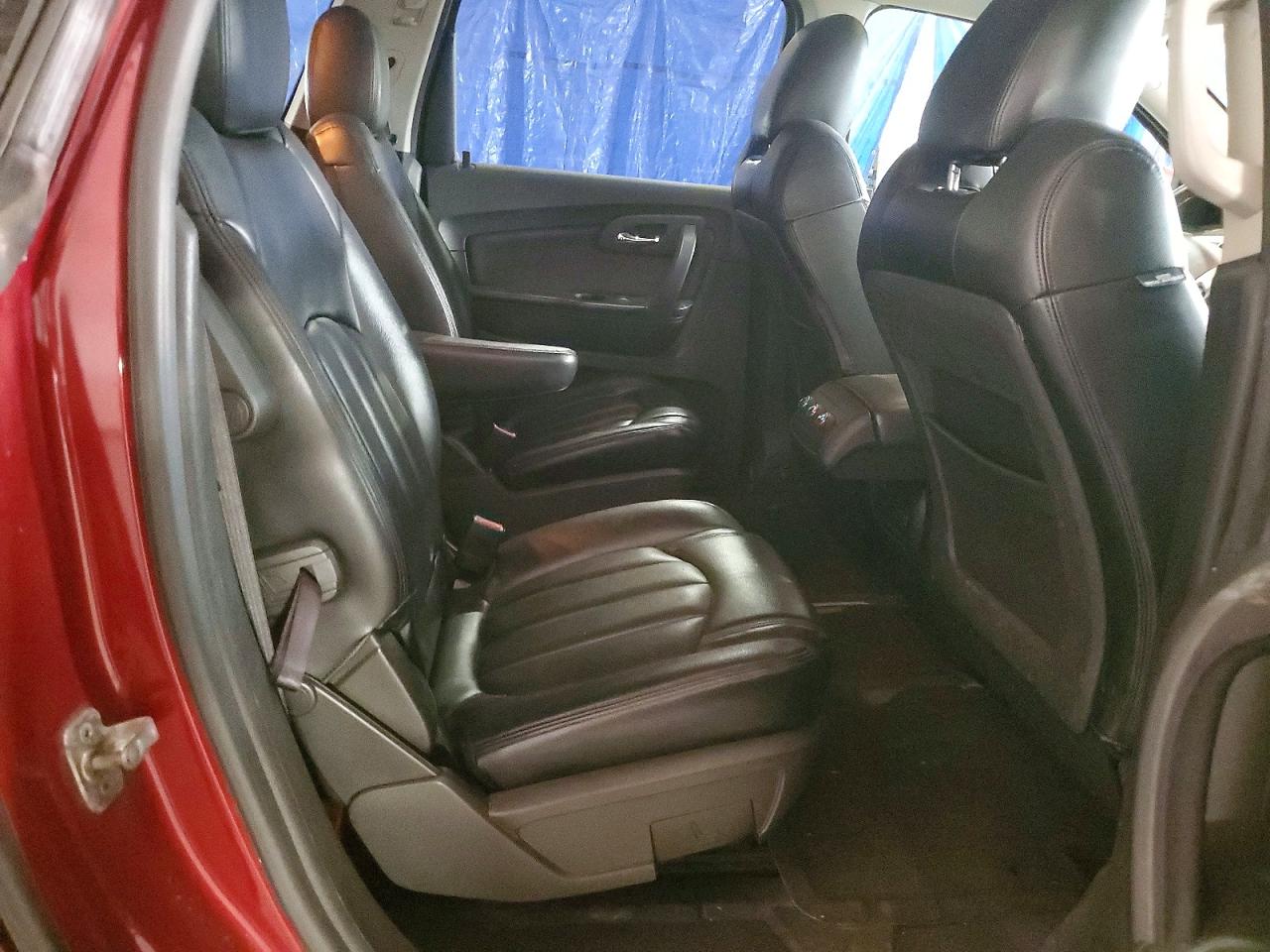 CHEVROLET TRAVERSE 2011 — 12