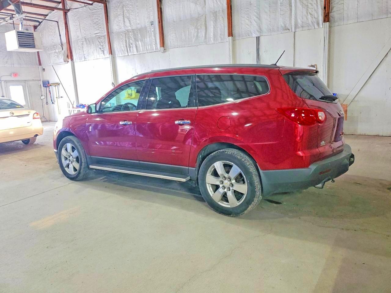 CHEVROLET TRAVERSE 2011 — 3