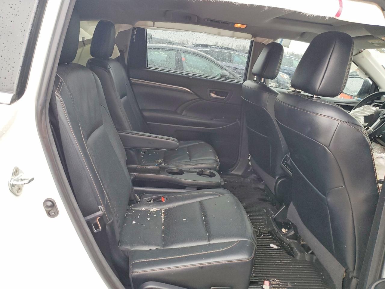 TOYOTA HIGHLANDER 2018 — 12