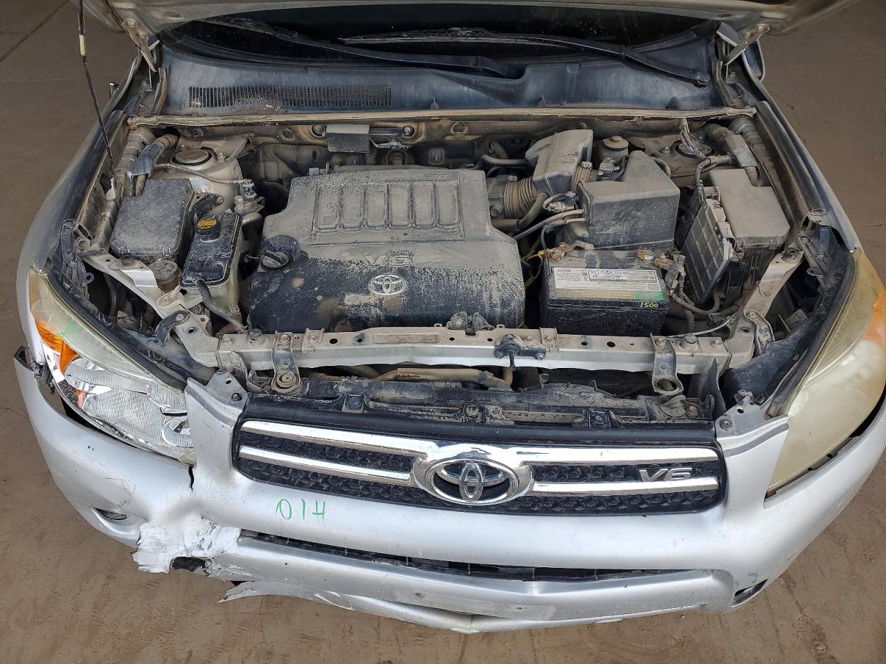 TOYOTA RAV4 2006 — 12