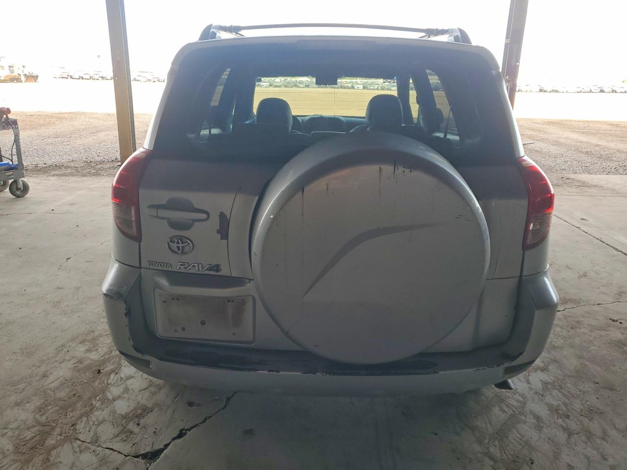 TOYOTA RAV4 2006 — 7