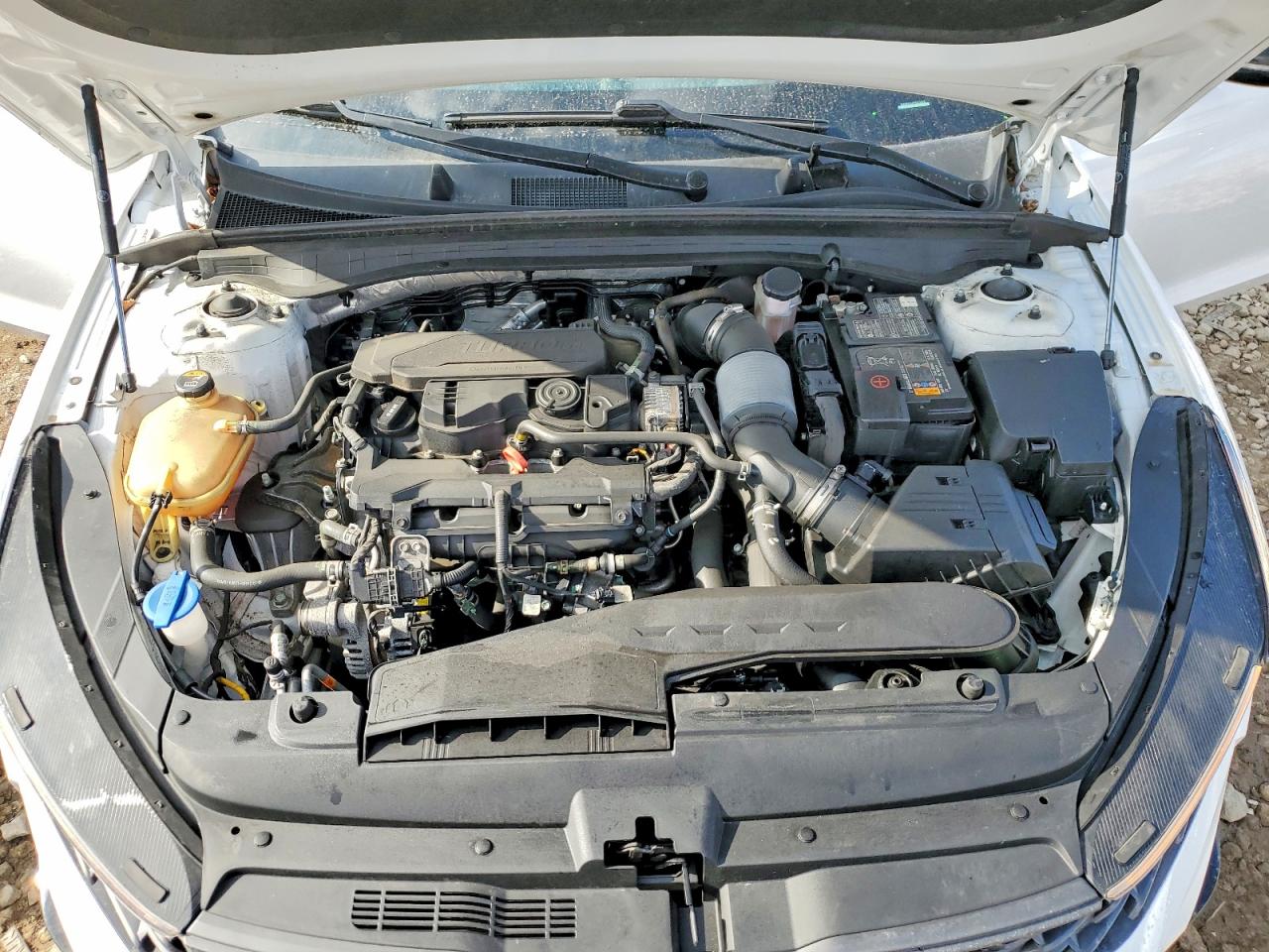 KIA K5 2023 — 11