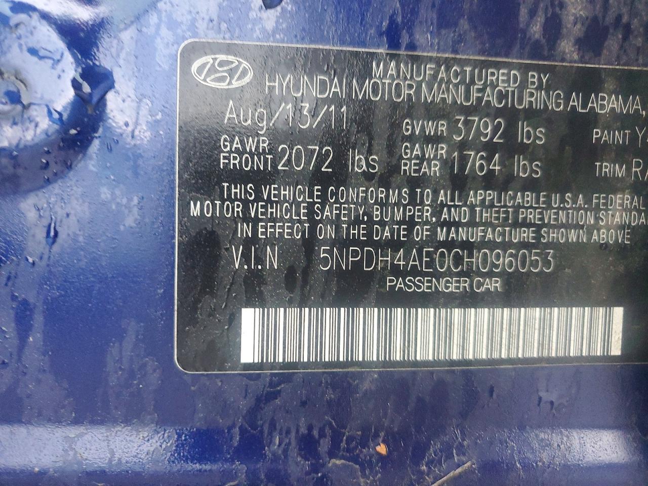 HYUNDAI ELANTRA 2012 — 12