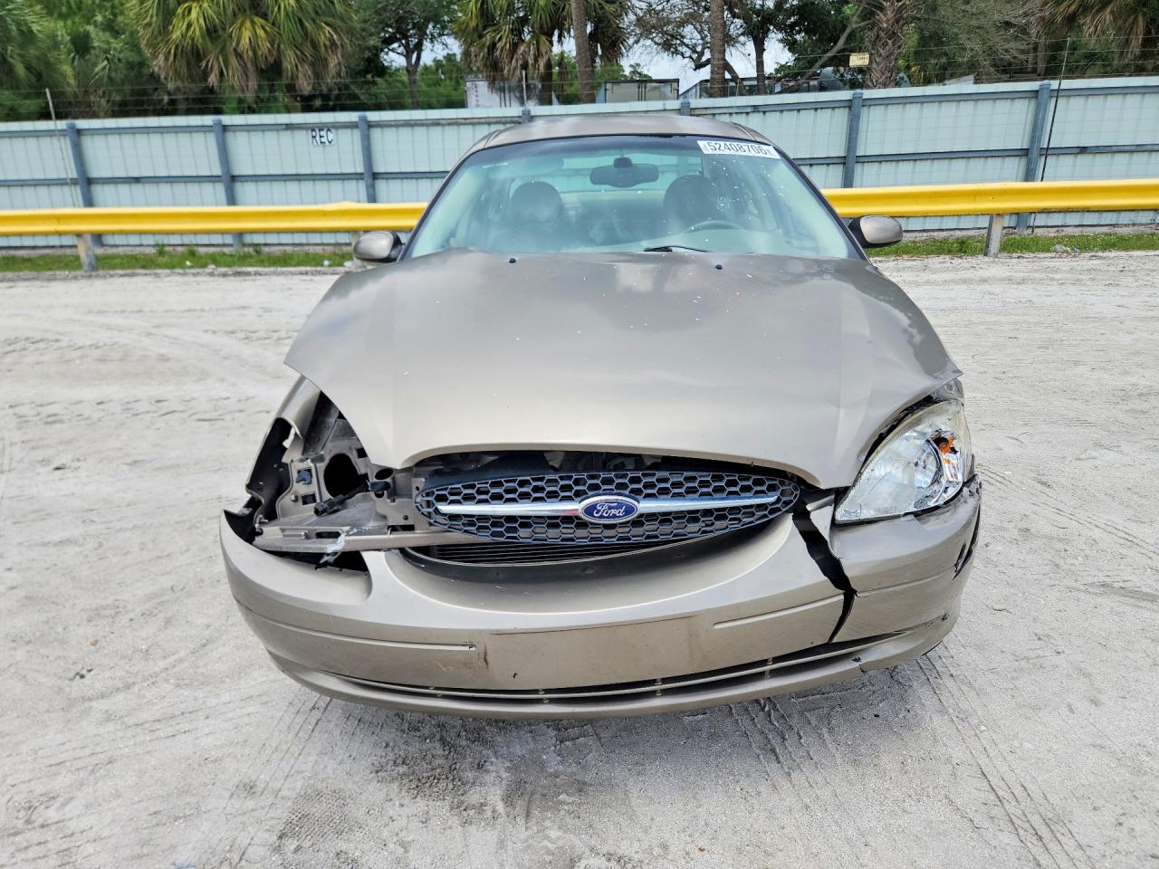 FORD TAURUS 2003 — 6