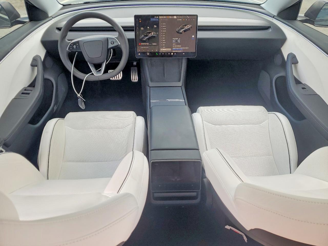 TESLA MODEL 3 2024 — 9