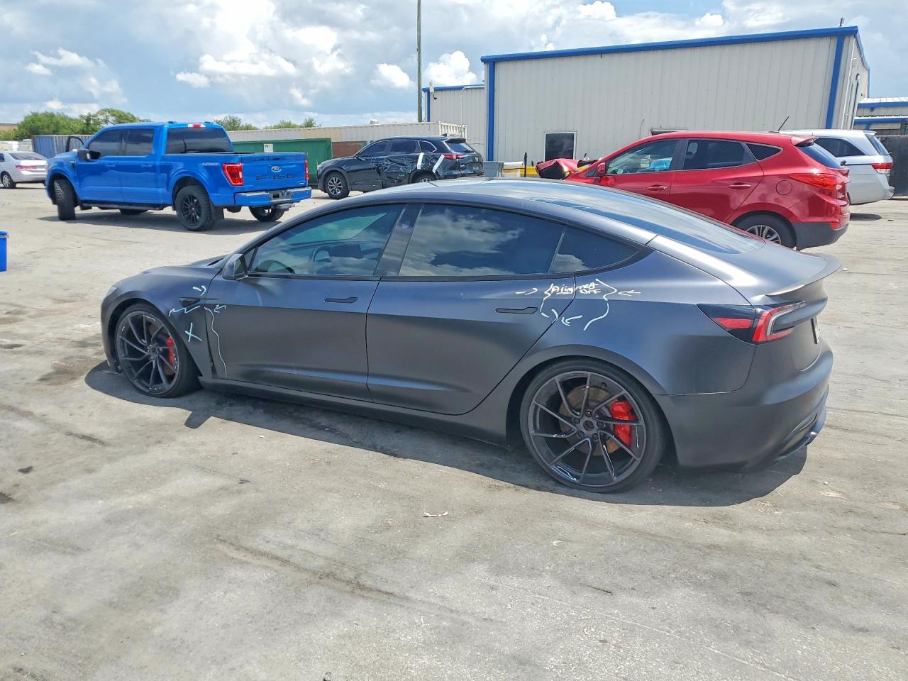 TESLA MODEL 3 2024 — 3