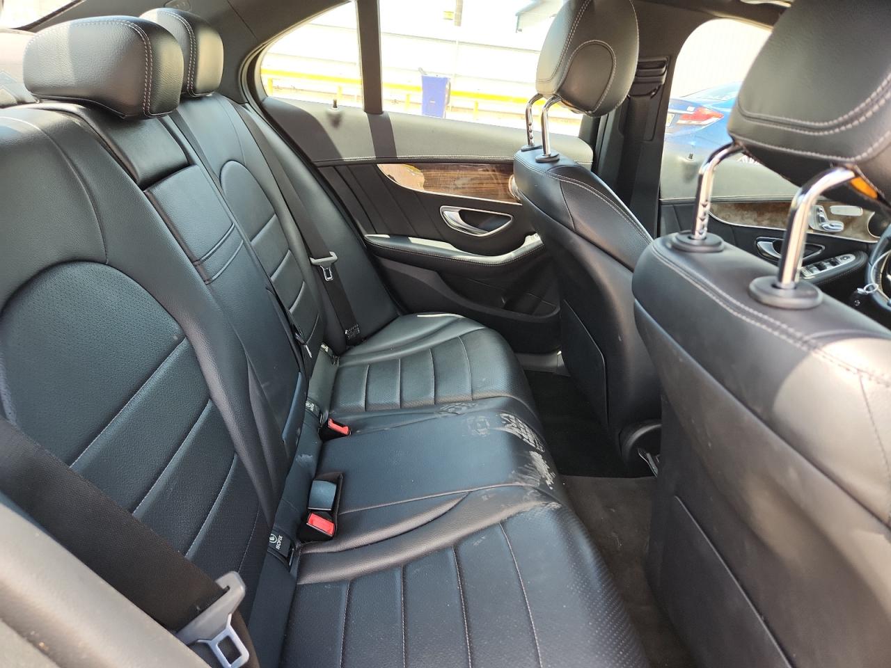 MERCEDES-BENZ C 2017 — 11