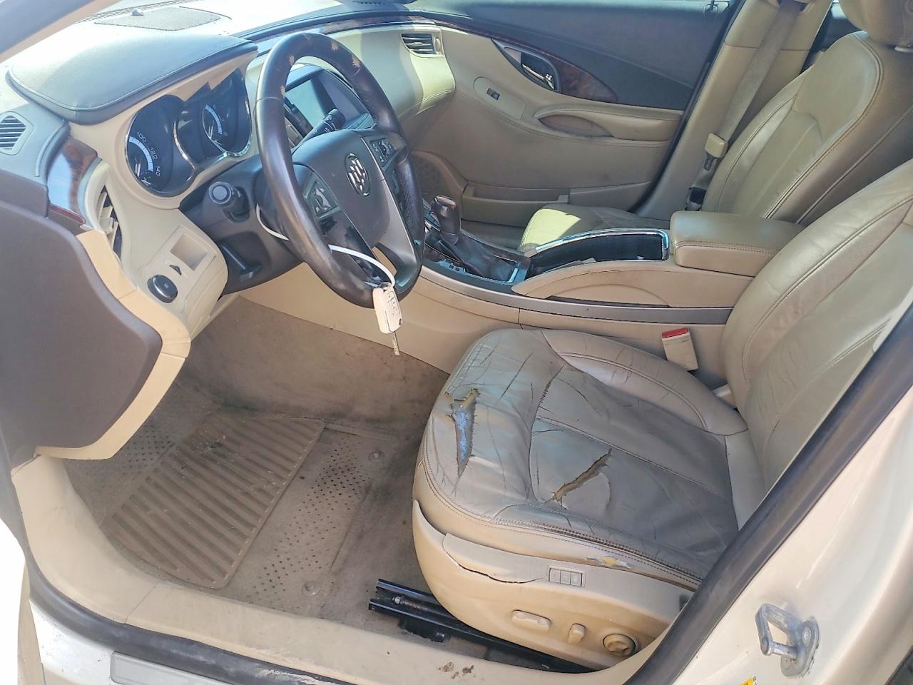BUICK LACROSSE 2013 — 8