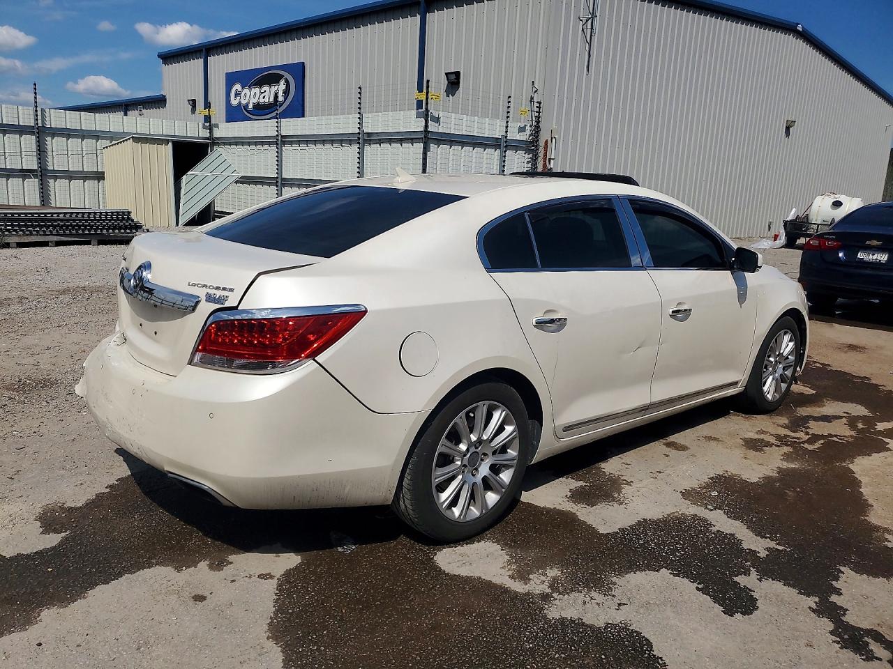 BUICK LACROSSE 2013 — 4