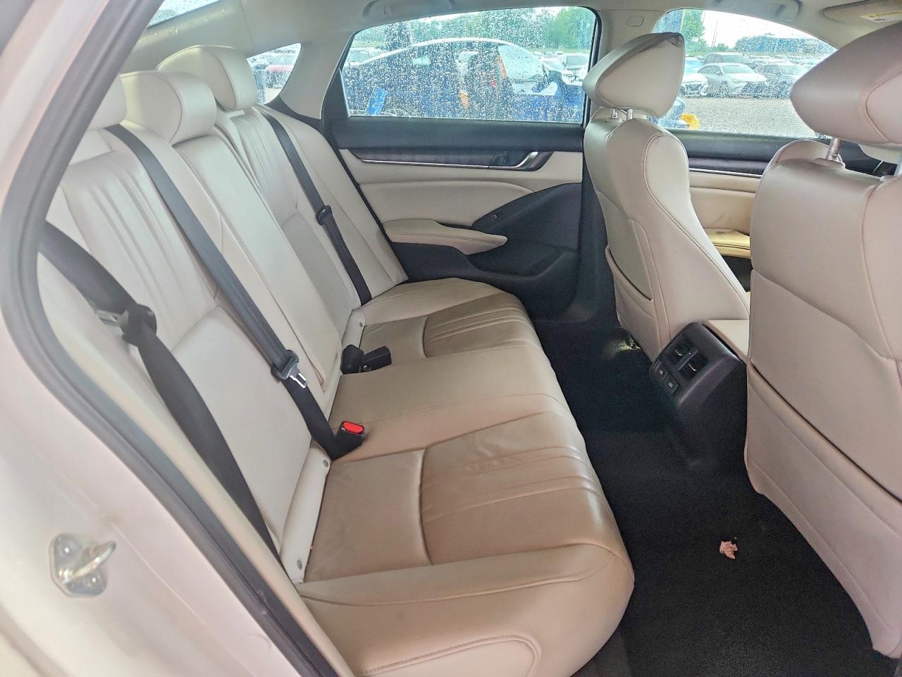 HONDA ACCORD 2021 — 11