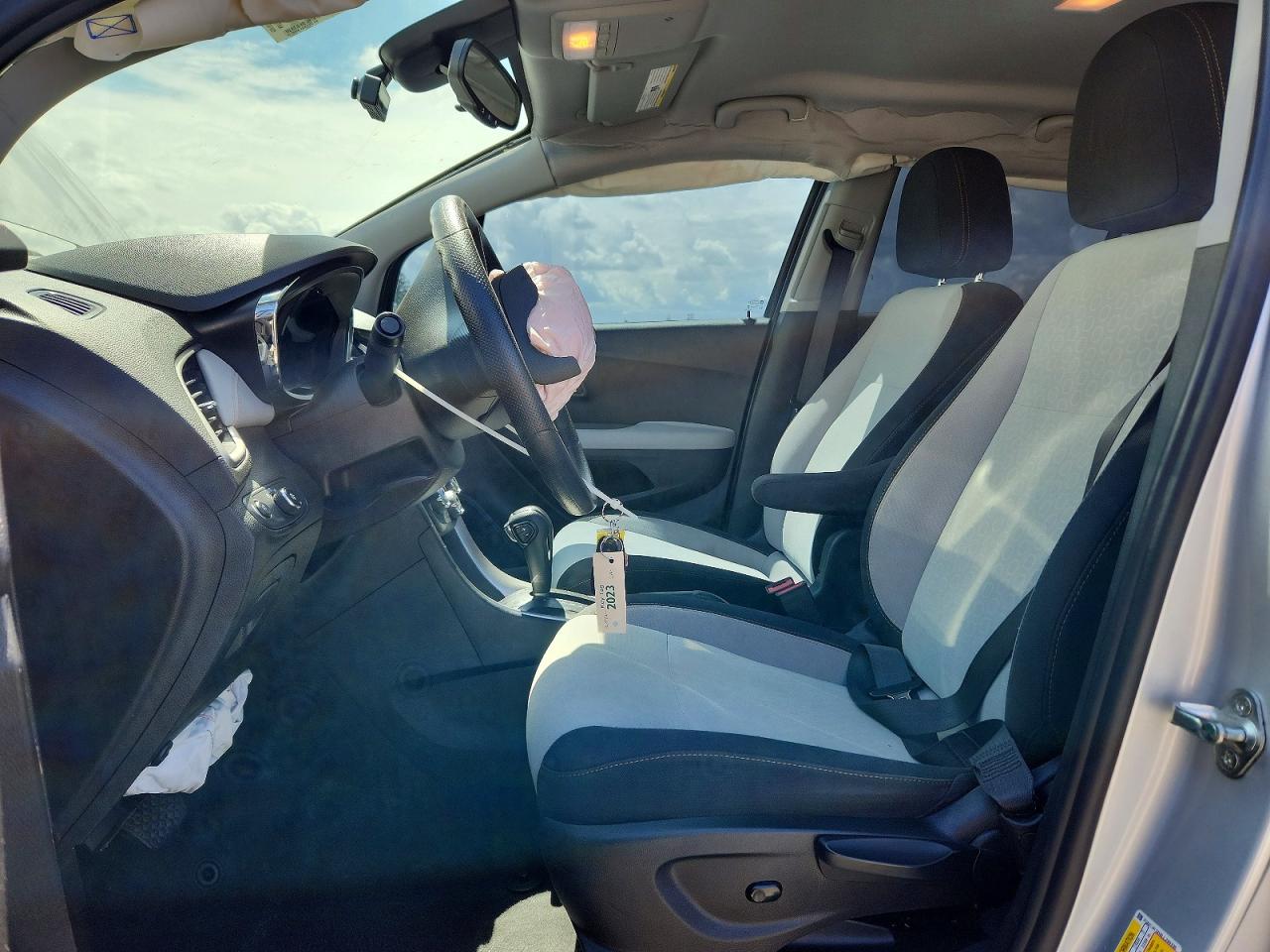 CHEVROLET TRAX 2020 — 8