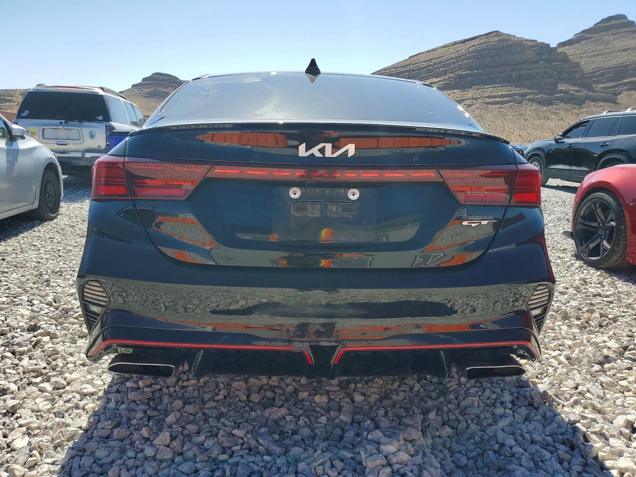 KIA FORTE 2023 — 7