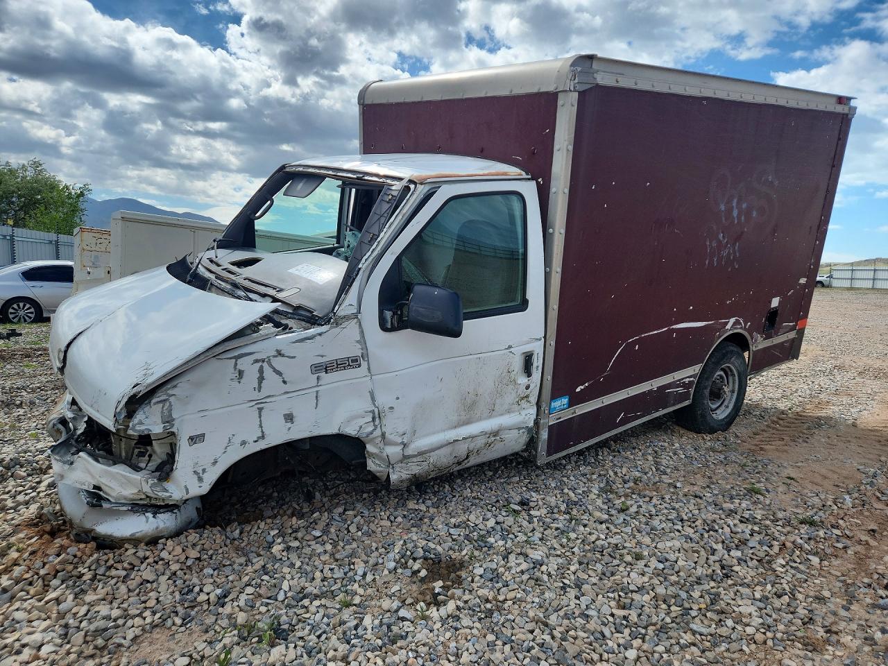 FORD ECONOLINE 2002 — 2