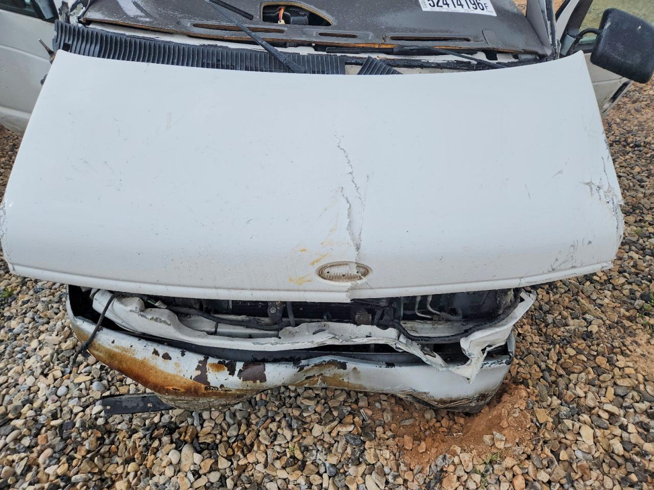 FORD ECONOLINE 2002 — 13